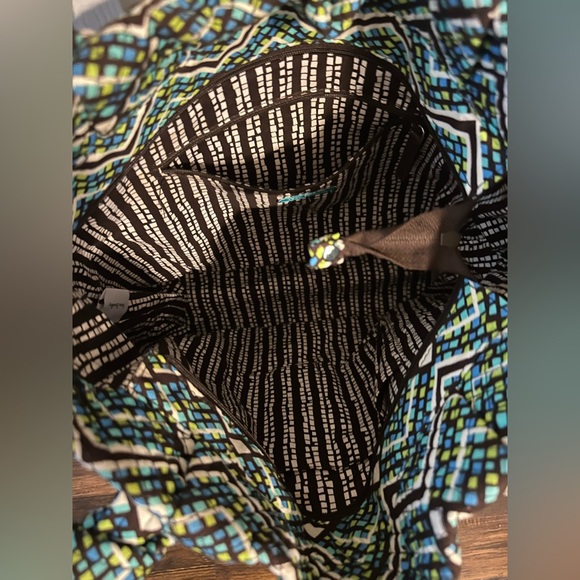 Vera Bradley Bag - Picture 3 of 5